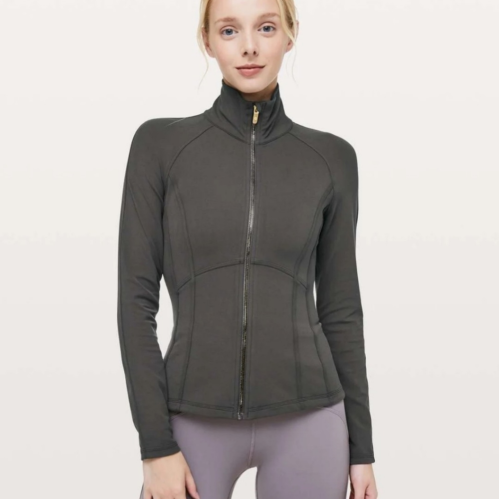 ISO LULULEMON PRINCIPAL DANCER CORSETRY JACKET sz 6